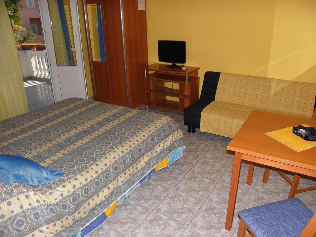 זאדאר Apartments Gorda - 50M From Beach מראה חיצוני תמונה